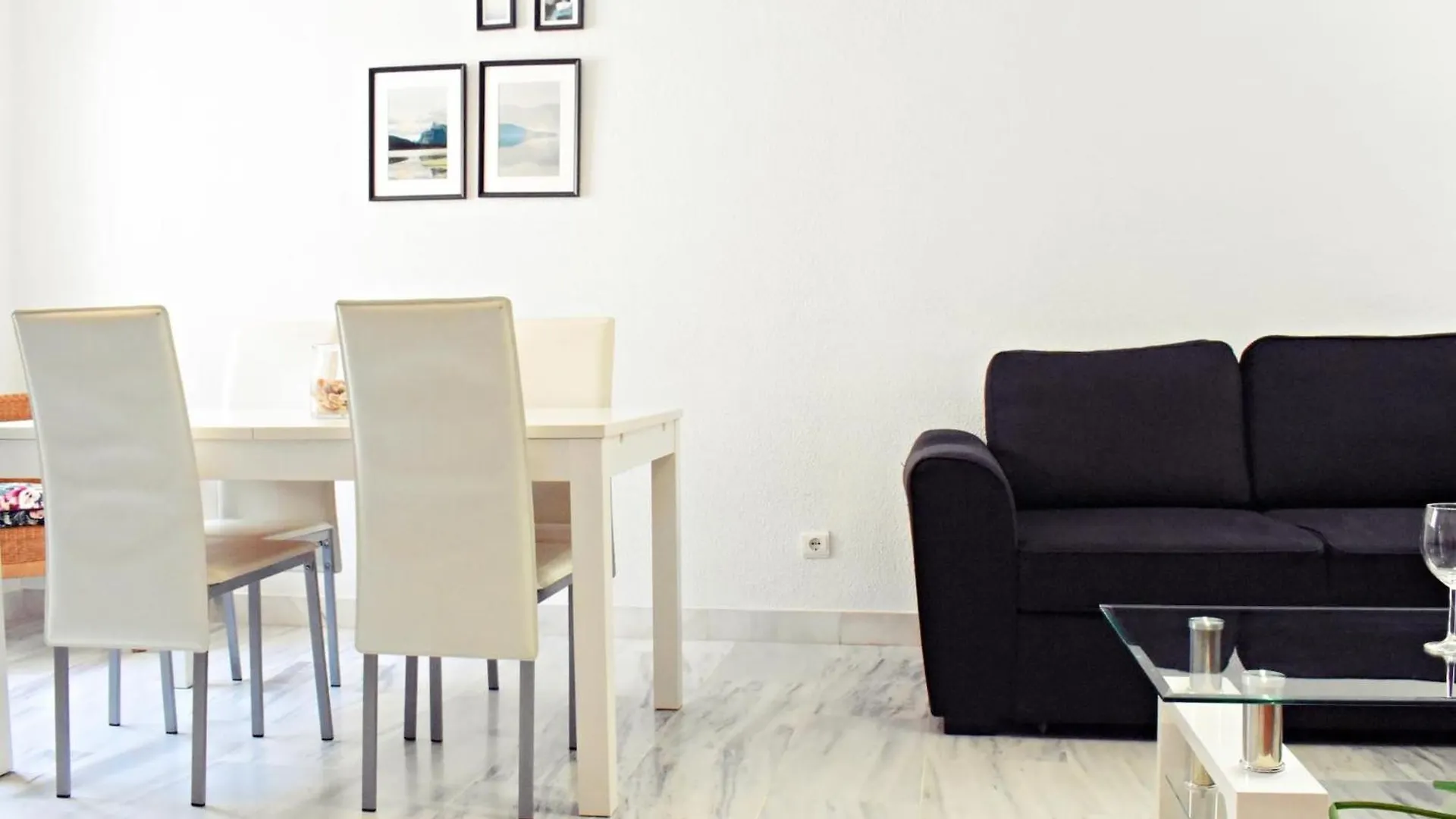 Fabuloso apartamento junto al Soho con parking privado Málaga