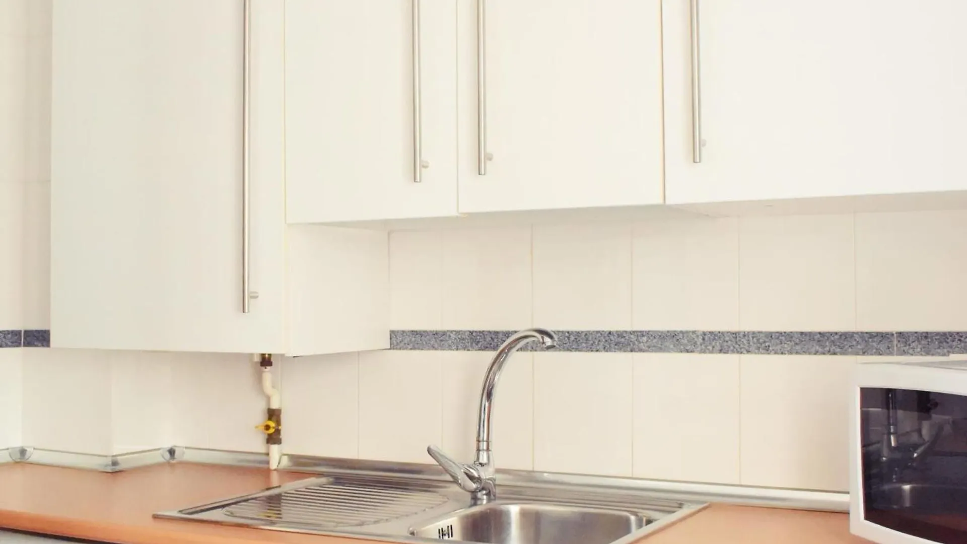 Fabuloso apartamento junto al Soho con parking privado Málaga