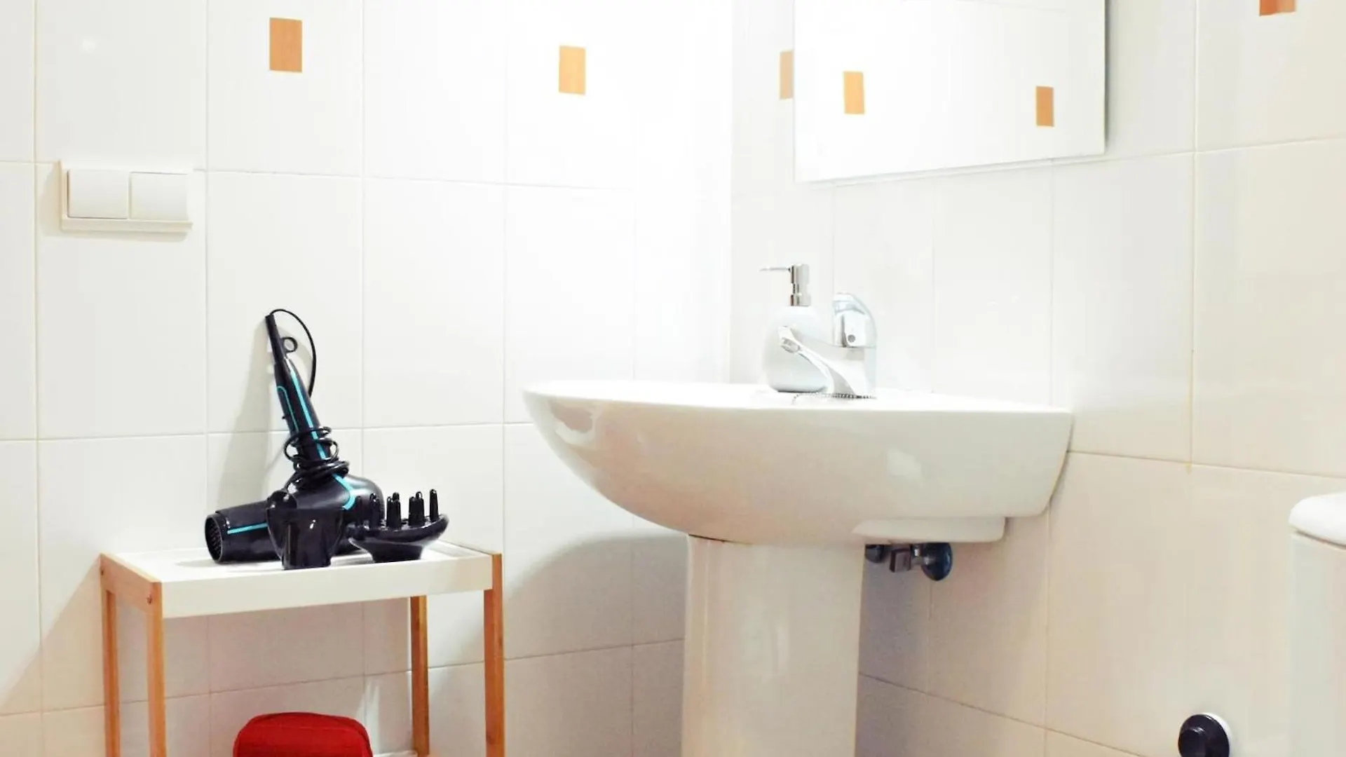 Fabuloso apartamento junto al Soho con parking privado Málaga España