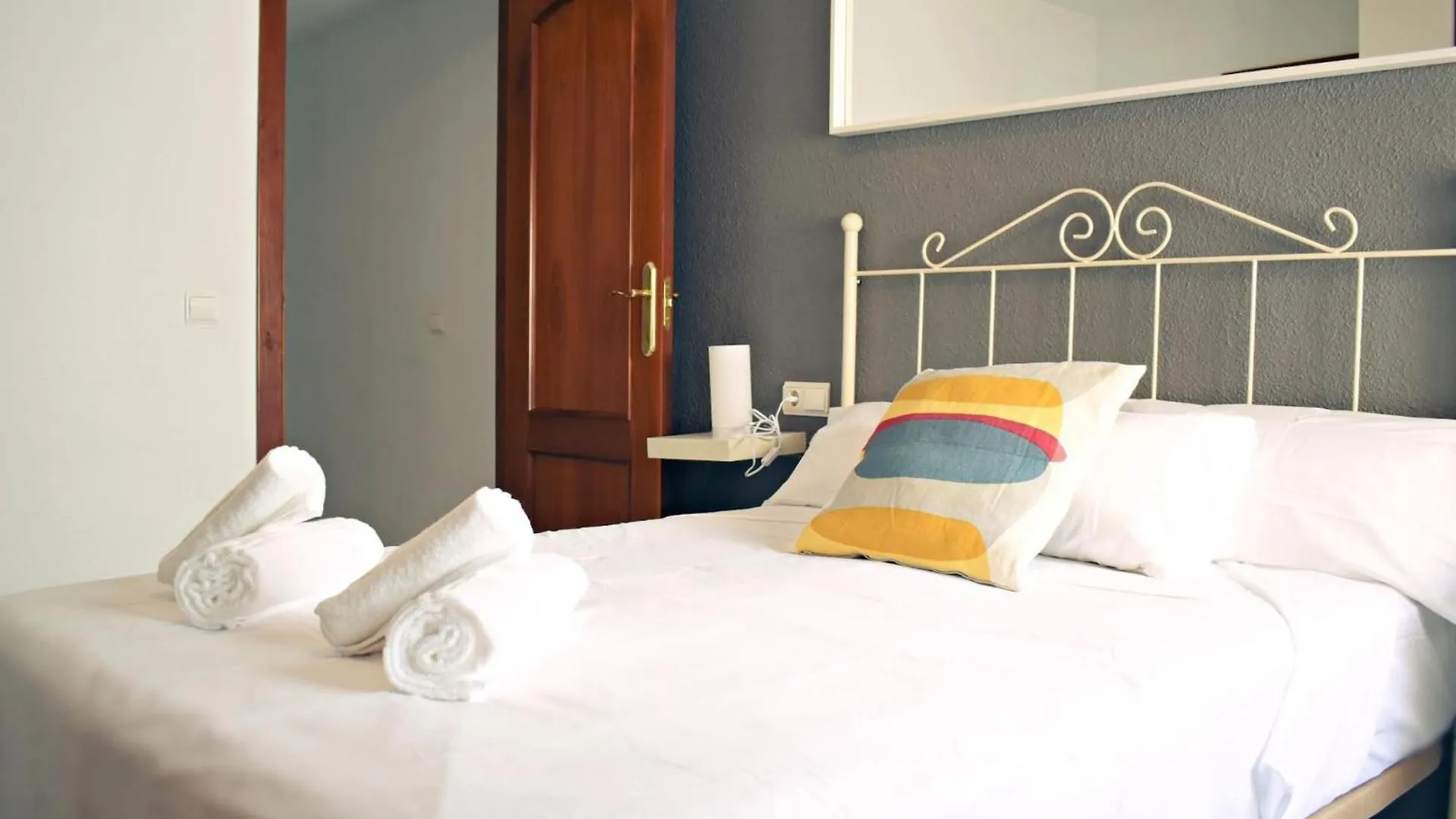 Fabuloso apartamento junto al Soho con parking privado Málaga
