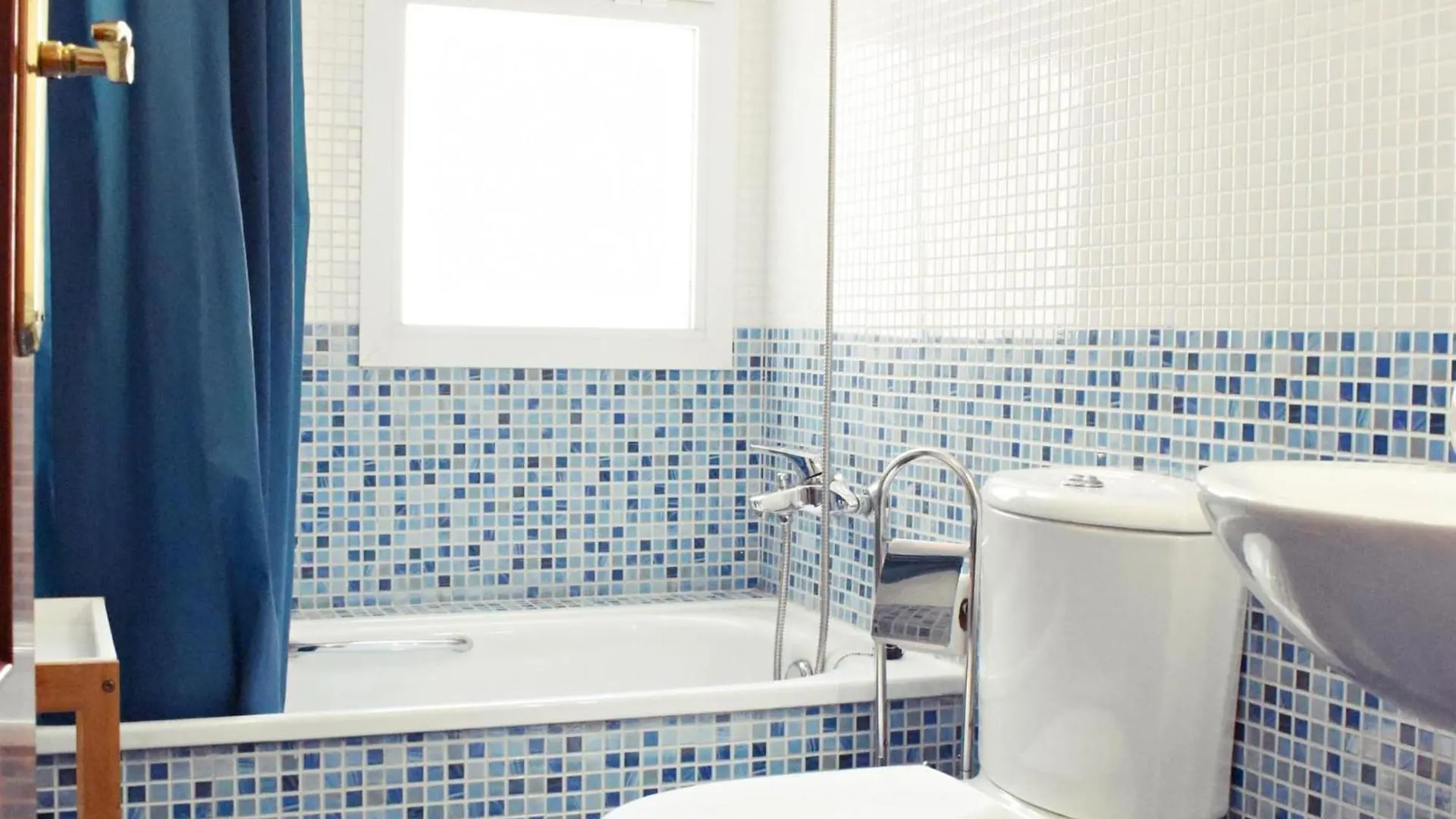 Fabuloso apartamento junto al Soho con parking privado Málaga
